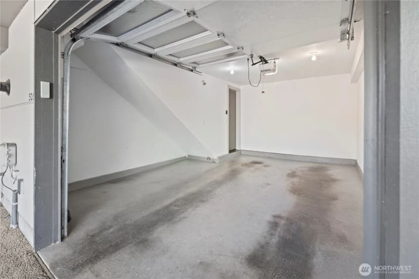 Property photo for 506 N 105th Street, Seattle photo 25
