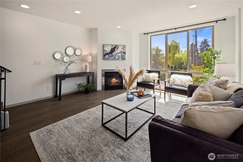 Property photo for 506 N 105th Street, Seattle photo 9