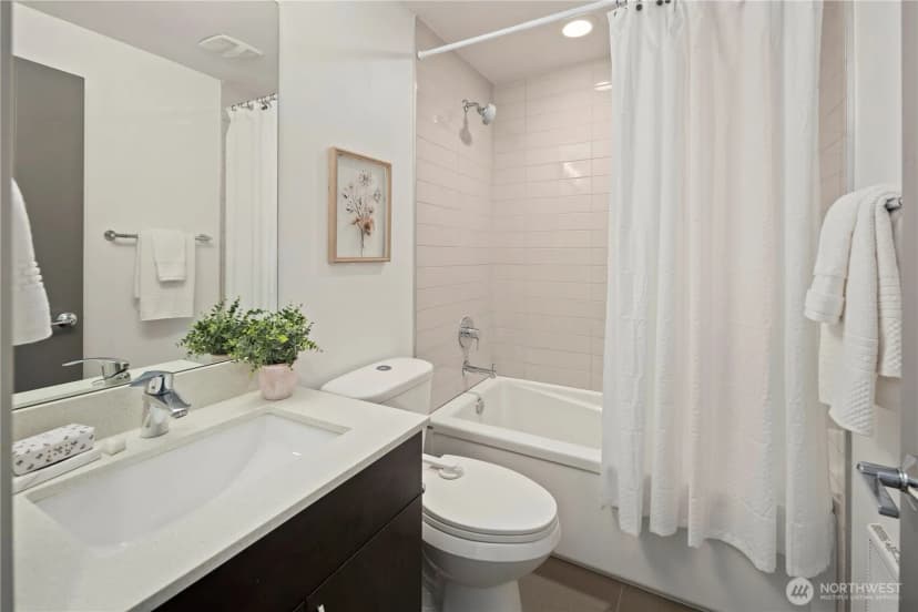 Property photo for 506 N 105th Street, Seattle photo 17