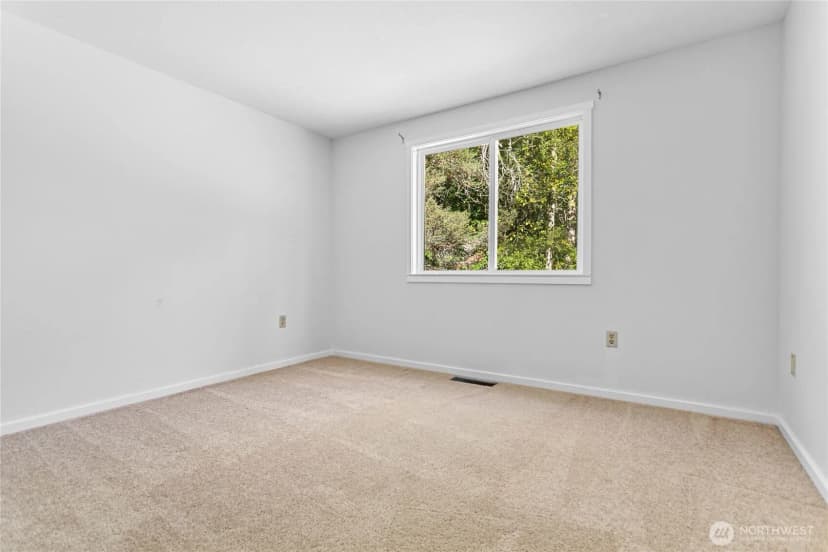 Property photo for 4975 Mission Road, Bellingham photo 25