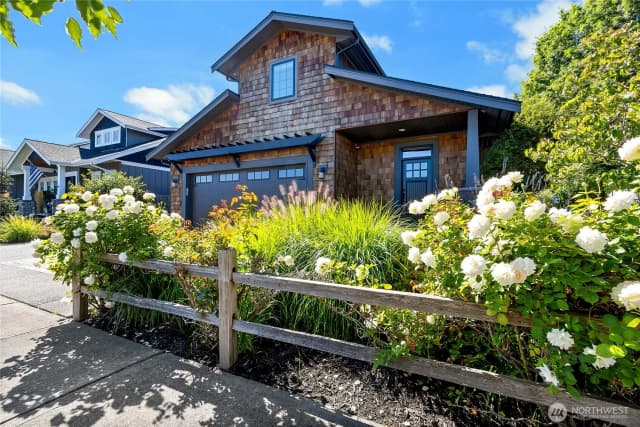Property photo for 1720 8th Avenue Sw, Puyallup