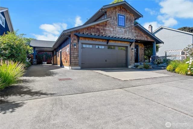 Property photo for 1720 8th Avenue Sw, Puyallup photo 2