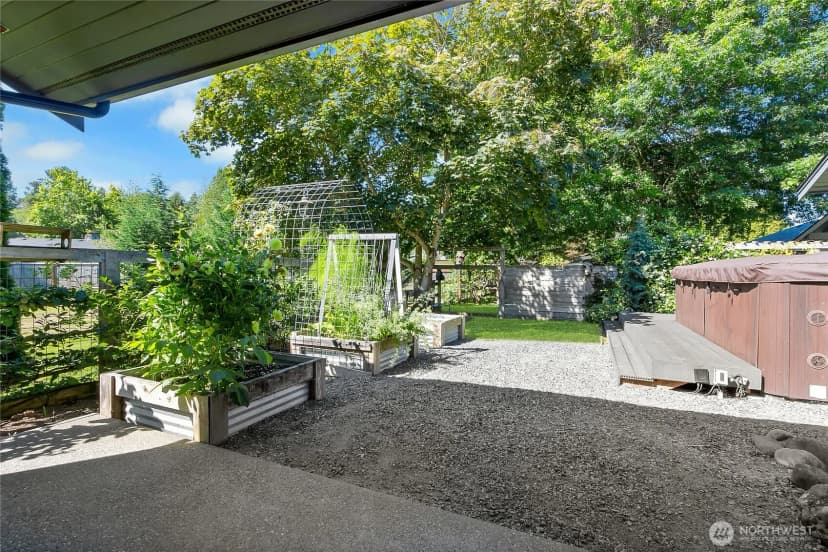 Property photo for 1720 8th Avenue Sw, Puyallup photo 29