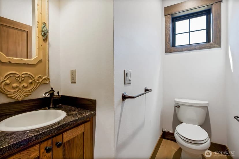 Property photo for 1720 8th Avenue Sw, Puyallup photo 20