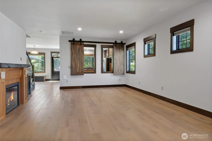 Property photo for 1720 8th Avenue Sw, Puyallup photo 6