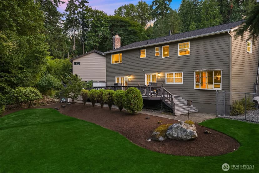 Property photo for 18232 Se 43rd Court, Issaquah photo 32