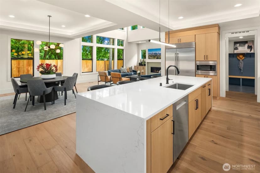 Property photo for 16648 Ne 12th Street, Bellevue photo 12