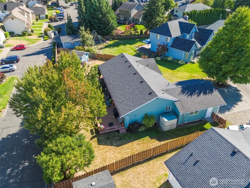 Property photo for 812 S Pine Court, Lynden photo 19