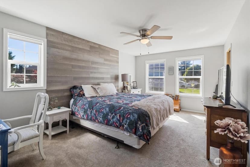 Property photo for 812 S Pine Court, Lynden photo 14