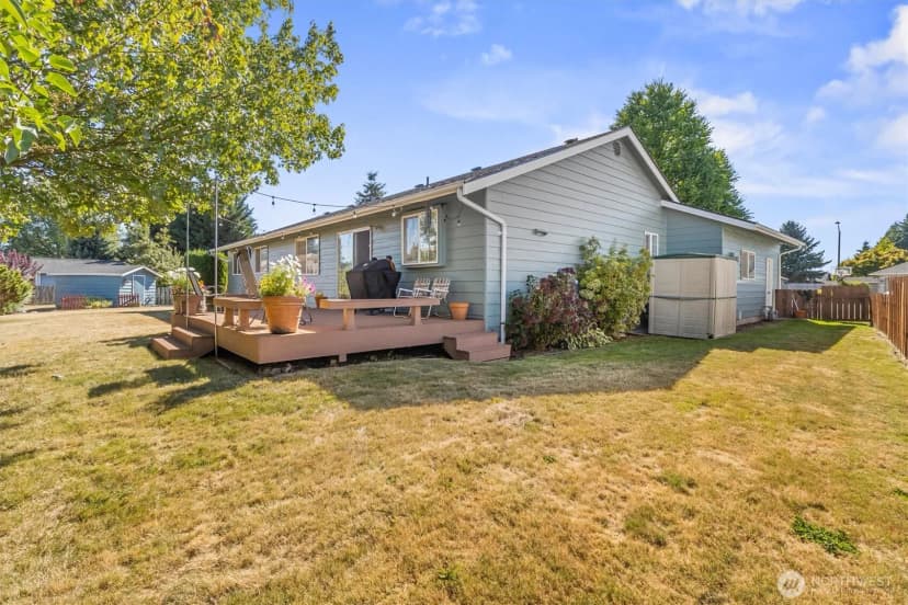 Property photo for 812 S Pine Court, Lynden photo 22