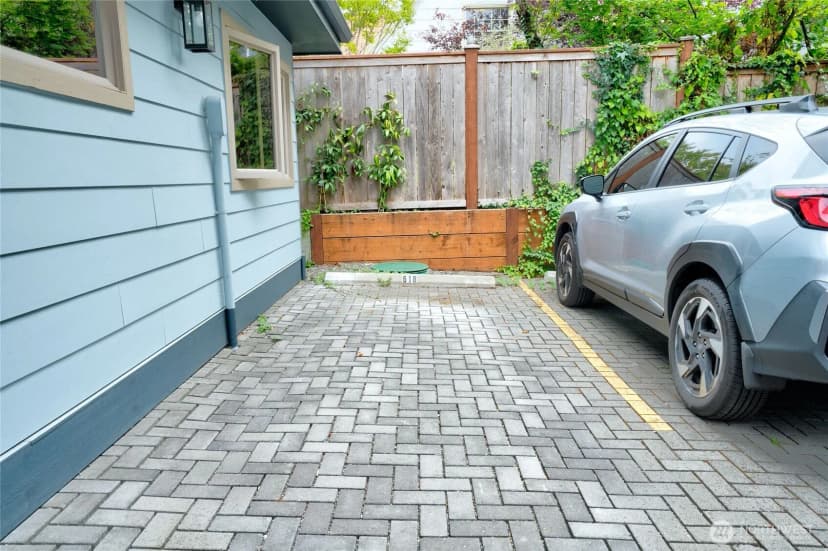 Property photo for 618 N 49th Street, Seattle photo 37