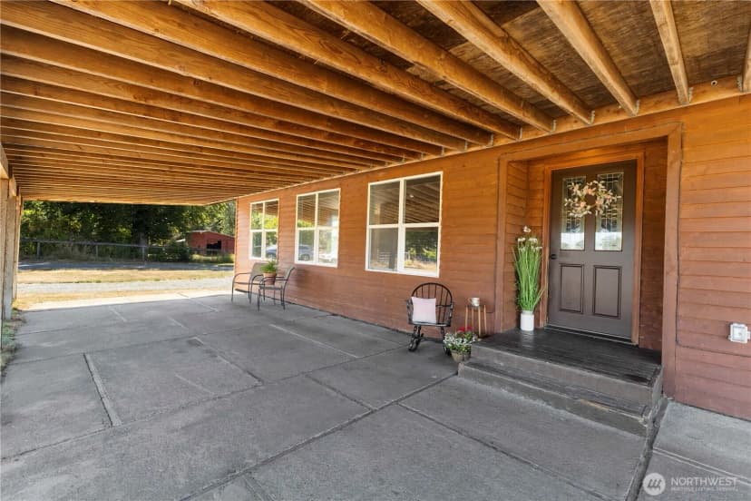 Property photo for 42727 208th Avenue Se, Enumclaw photo 19