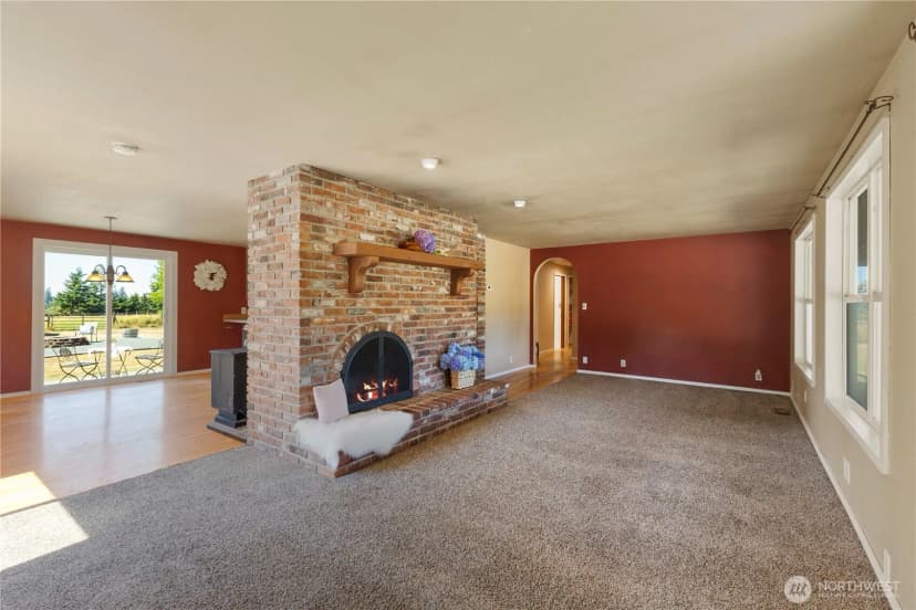 Property photo for 42727 208th Avenue Se, Enumclaw photo 6