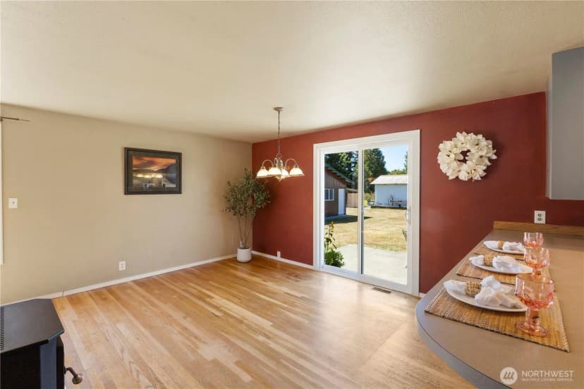 Property photo for 42727 208th Avenue Se, Enumclaw photo 8