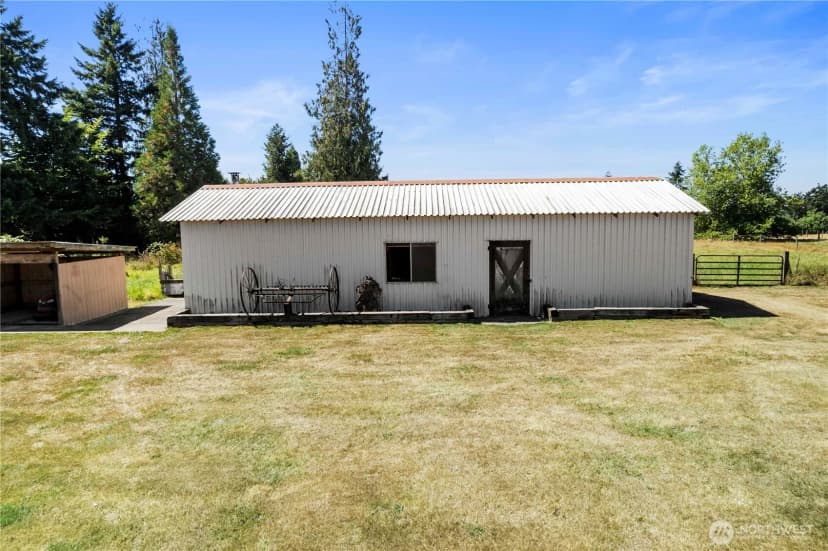 Property photo for 42727 208th Avenue Se, Enumclaw photo 26