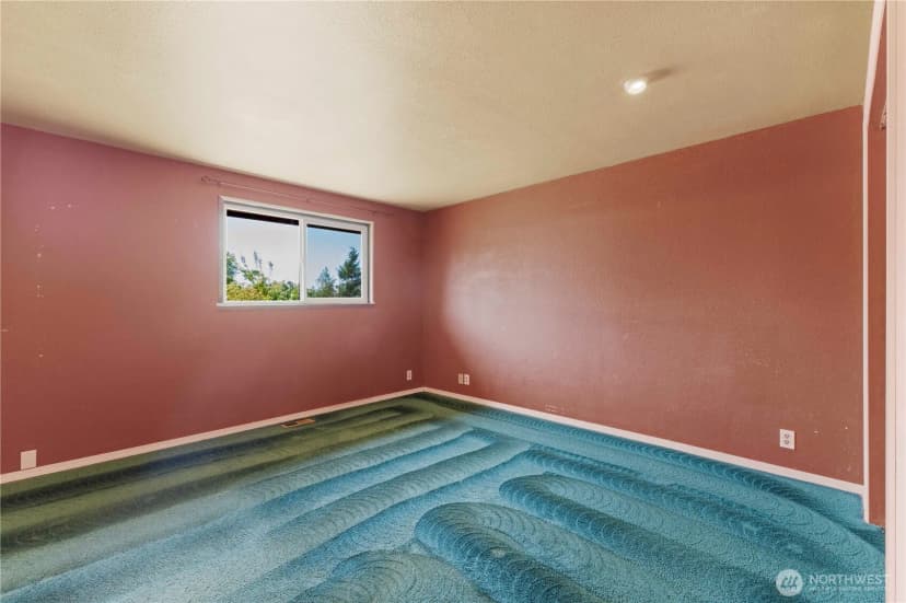 Property photo for 42727 208th Avenue Se, Enumclaw photo 17