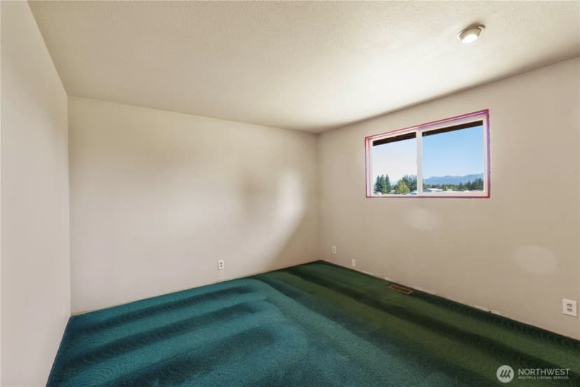 Property photo for 42727 208th Avenue Se, Enumclaw photo 14