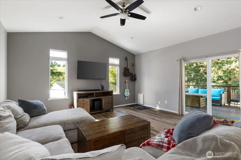 Property photo for 4750 Koontz Ranch Lane, Oak Harbor photo 12