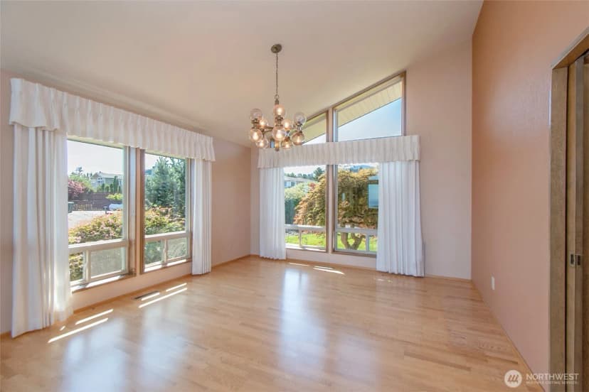 Property photo for 1822 E Lauridsen Boulevard, Port Angeles photo 10