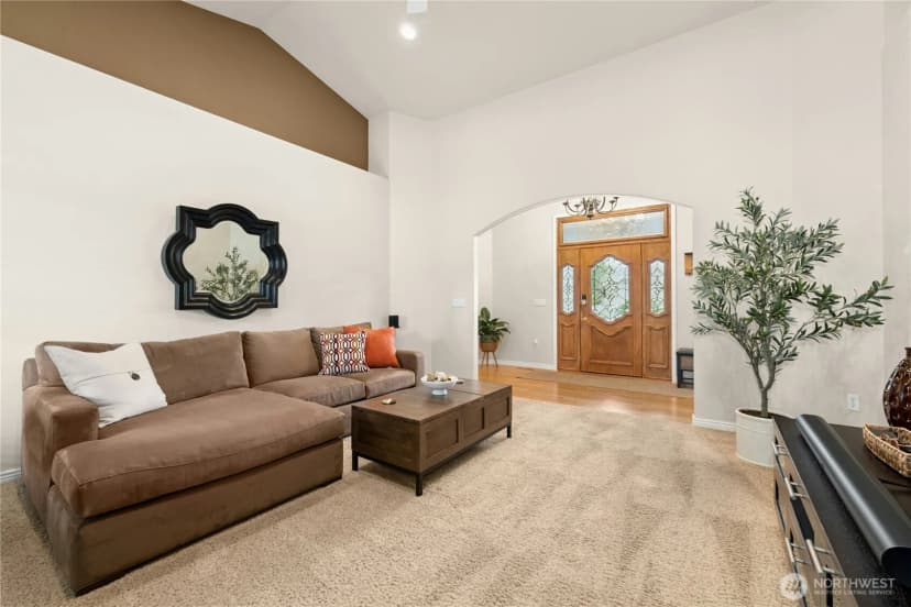 Property photo for 400 Cessna Court E, Eatonville photo 7