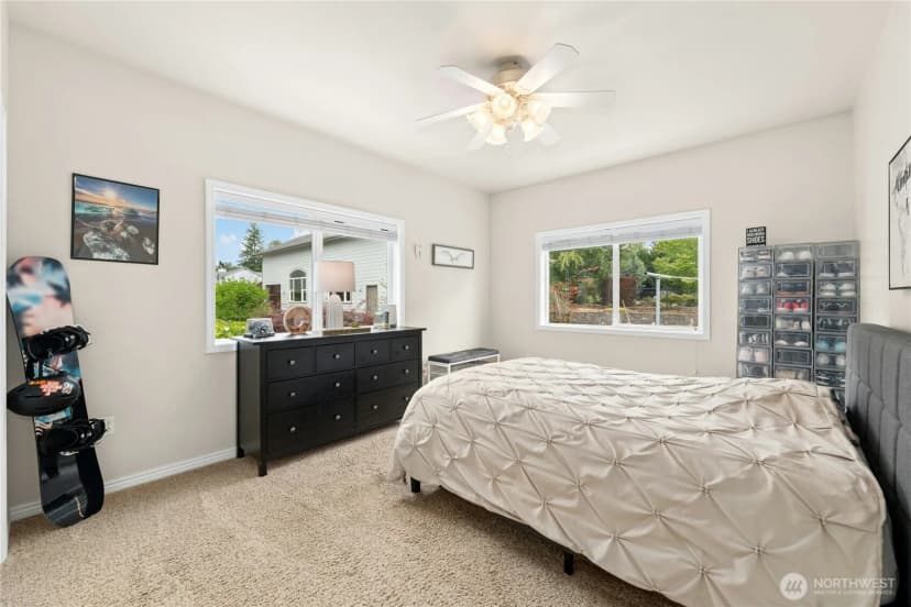 Property photo for 400 Cessna Court E, Eatonville photo 24