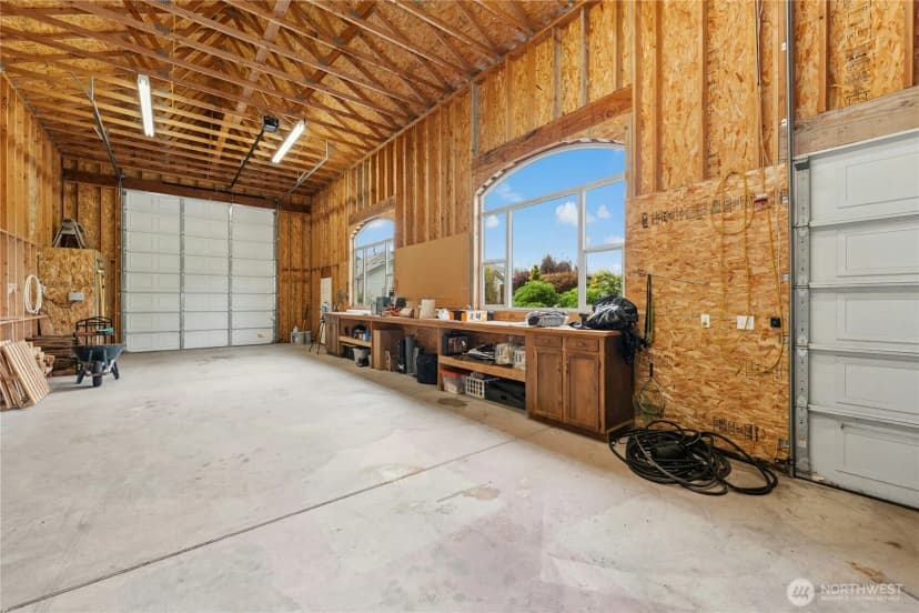 Property photo for 400 Cessna Court E, Eatonville photo 34