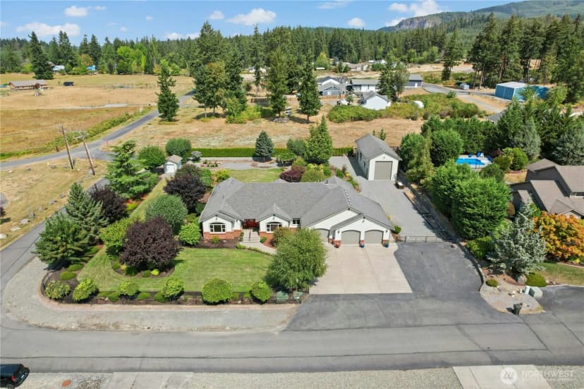 Property photo for 400 Cessna Court E, Eatonville