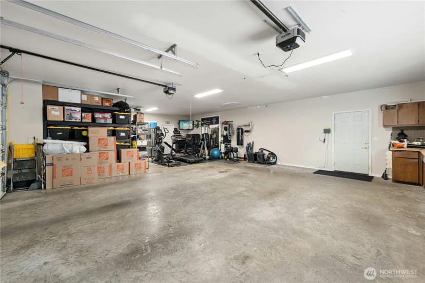 Property photo for 400 Cessna Court E, Eatonville photo 30