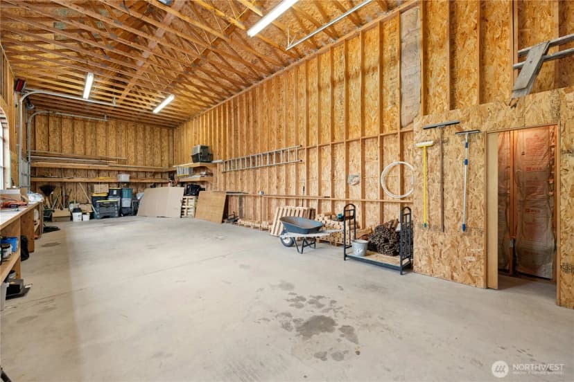 Property photo for 400 Cessna Court E, Eatonville photo 33