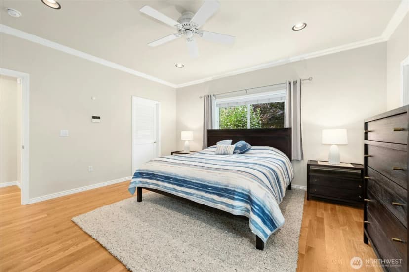 Property photo for 400 Cessna Court E, Eatonville photo 19