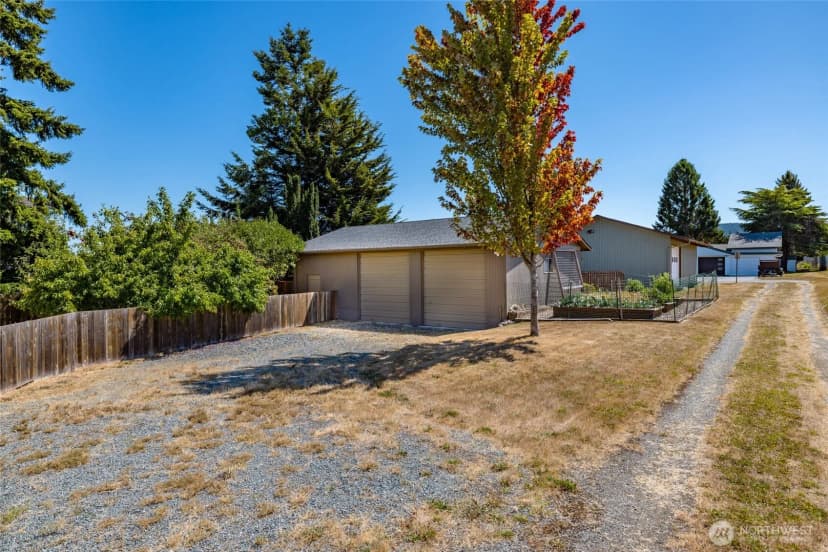 Property photo for 1421 24th Street, Anacortes photo 3