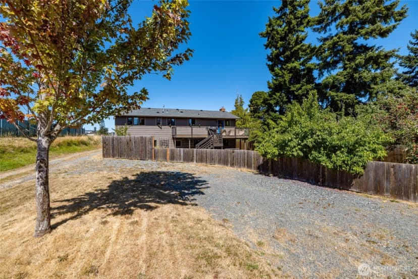 Property photo for 1421 24th Street, Anacortes photo 36