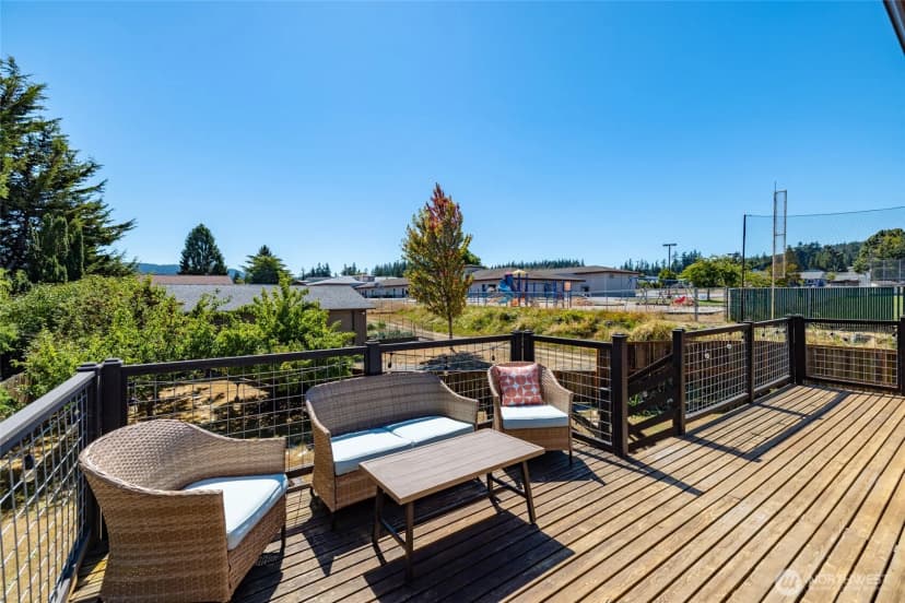 Property photo for 1421 24th Street, Anacortes photo 11