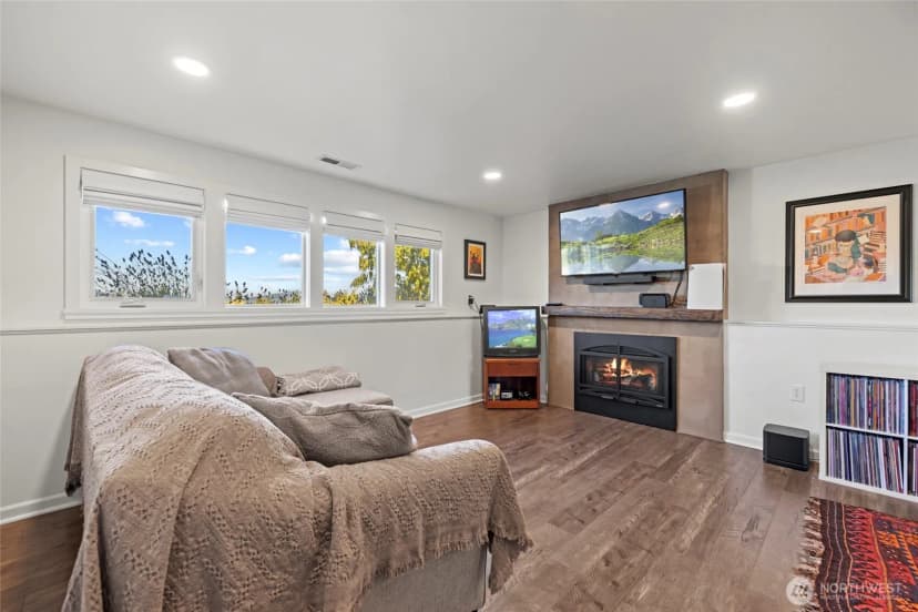 Property photo for 1421 24th Street, Anacortes photo 25
