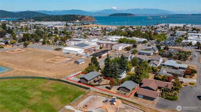 Property photo for 1421 24th Street, Anacortes