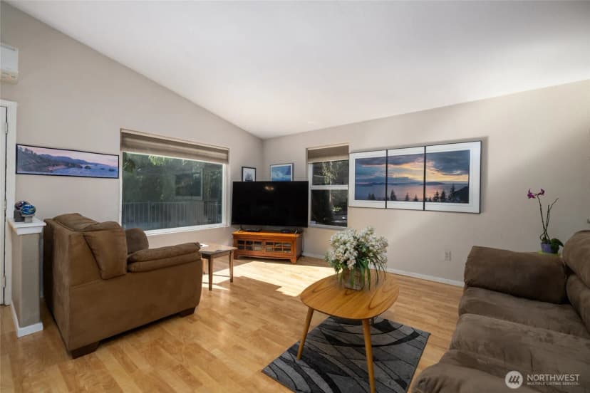 Property photo for 534 Hilltop Drive, Sedro Woolley photo 6