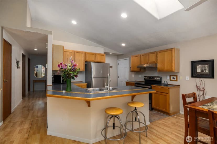Property photo for 534 Hilltop Drive, Sedro Woolley photo 11