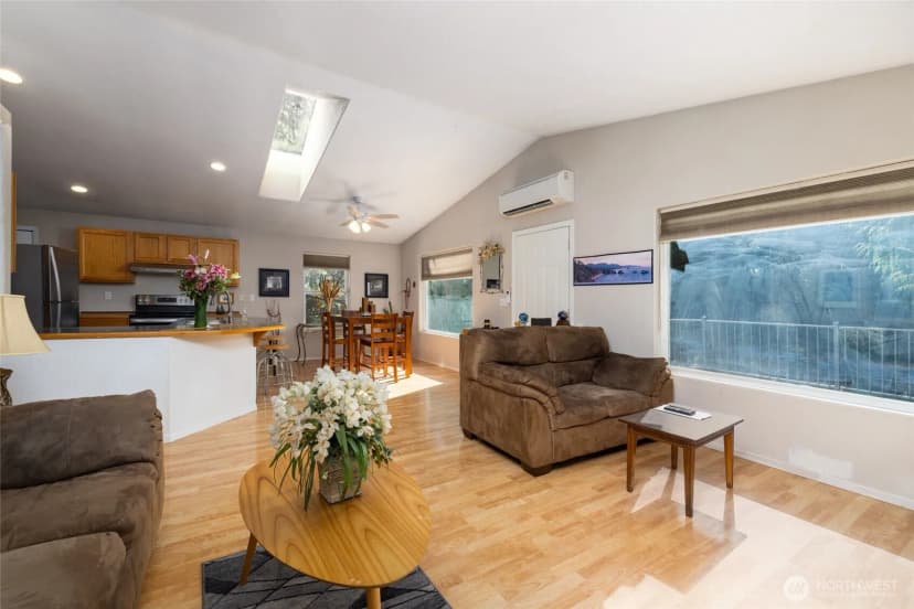 Property photo for 534 Hilltop Drive, Sedro Woolley photo 8