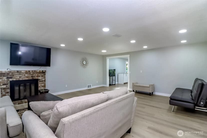 Property photo for 5130 130th Place Ne, Marysville photo 8
