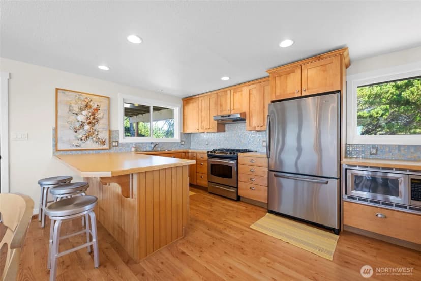 Property photo for 19410 K Place, Long Beach photo 8