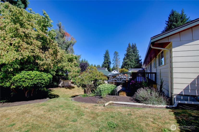 Property photo for 101 Rainbow Drive, Burlington photo 34