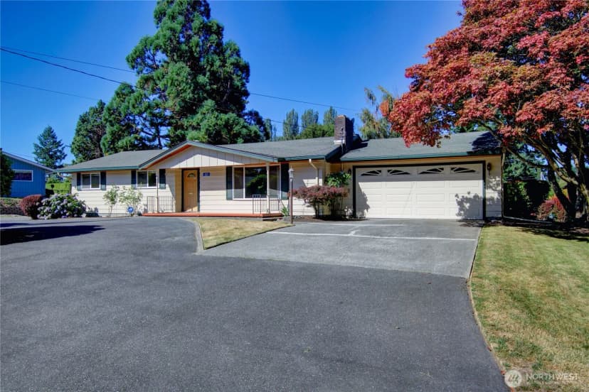Property photo for 101 Rainbow Drive, Burlington