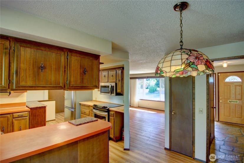 Property photo for 101 Rainbow Drive, Burlington photo 6
