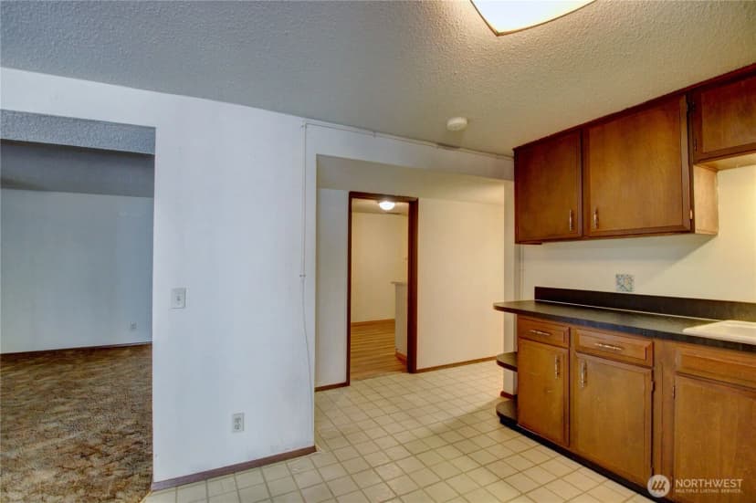 Property photo for 101 Rainbow Drive, Burlington photo 25