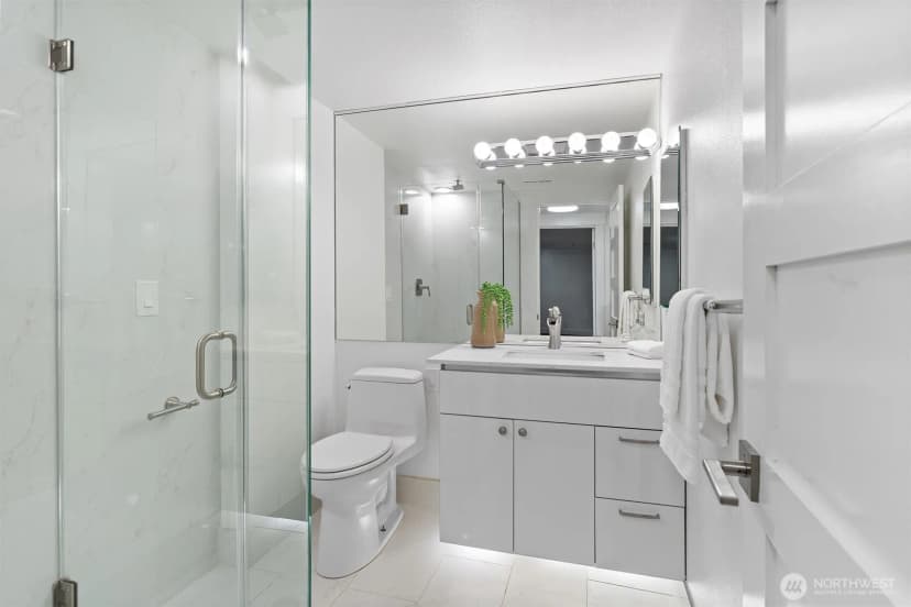 Property photo for 10058 Se 16th Street, Bellevue photo 28