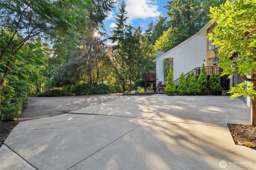 Property photo for 10058 Se 16th Street, Bellevue photo 37