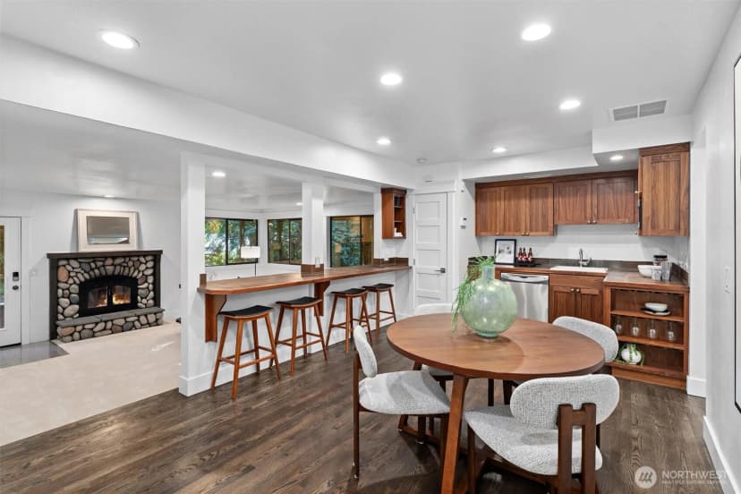 Property photo for 10058 Se 16th Street, Bellevue photo 27