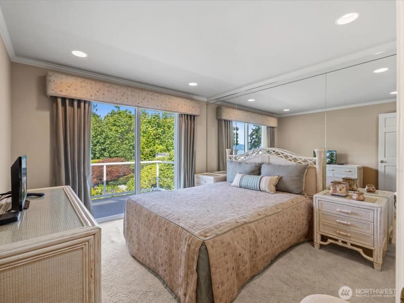 Property photo for 9804 Marine View Drive, Mukilteo photo 24