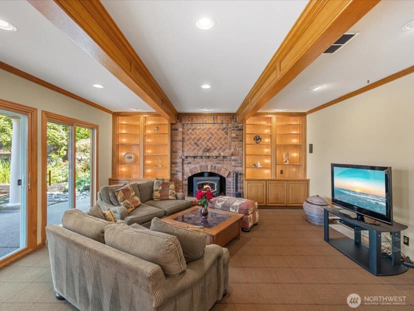 Property photo for 9804 Marine View Drive, Mukilteo photo 14