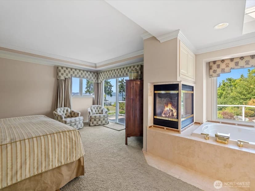 Property photo for 9804 Marine View Drive, Mukilteo photo 16